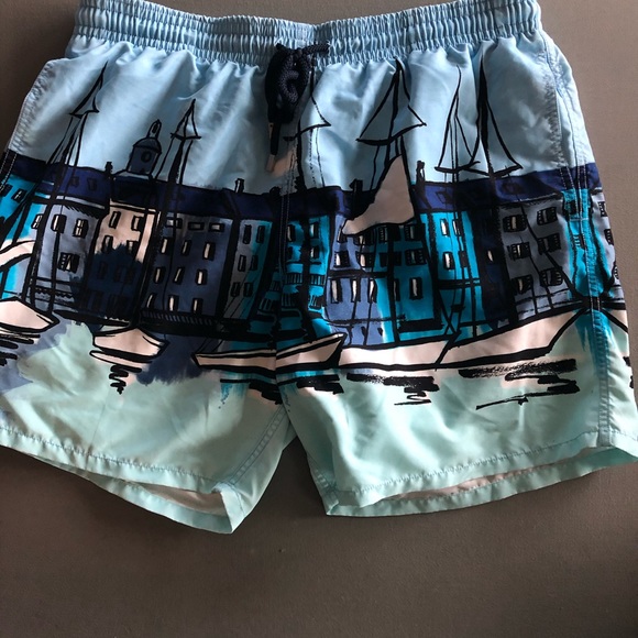 Vilebrequin men’s resort swim trunks. - Picture 4 of 5